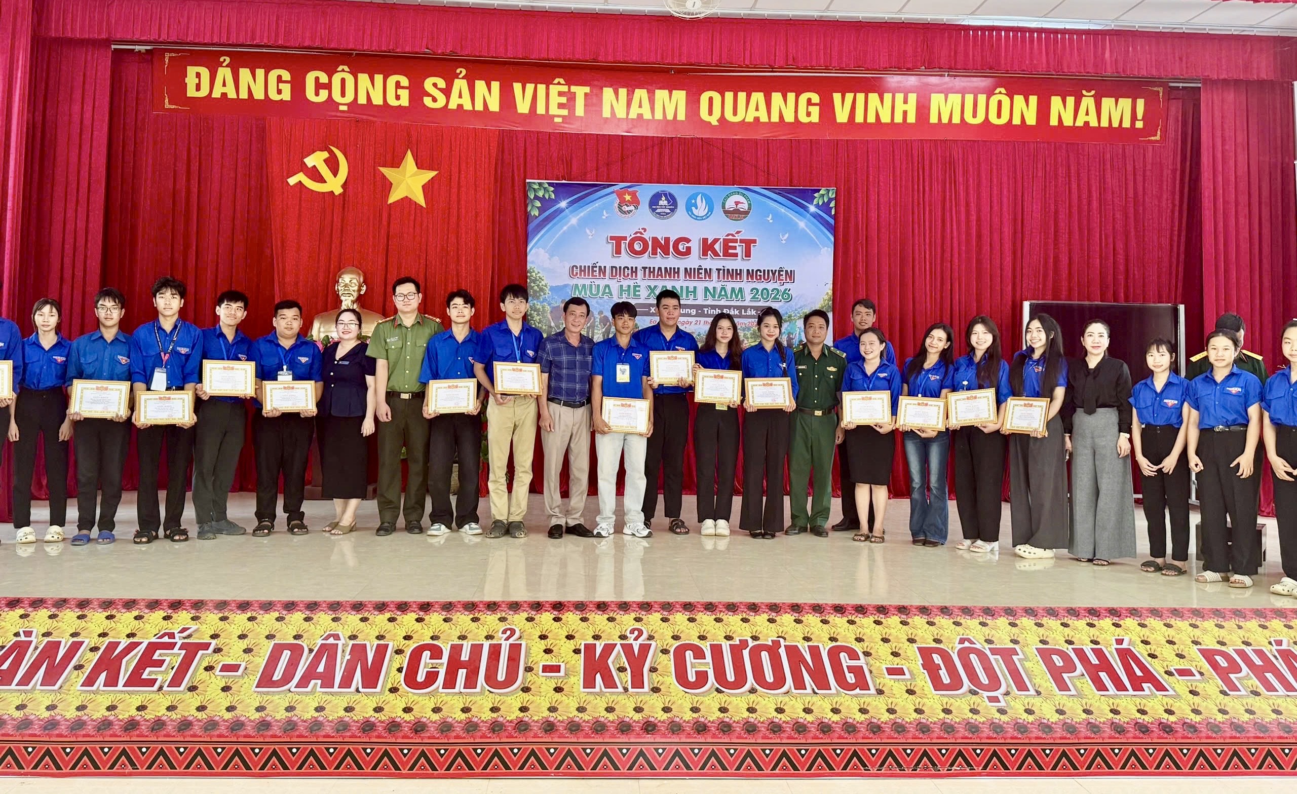 Hội nghị tổng kết đợt cao điểm Chiến dịch Thanh niên tình nguyện "Mùa hè xanh" năm 2026